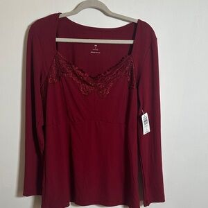 Torrid  Size 1 Deep Red Lace Accent Blouse NWT